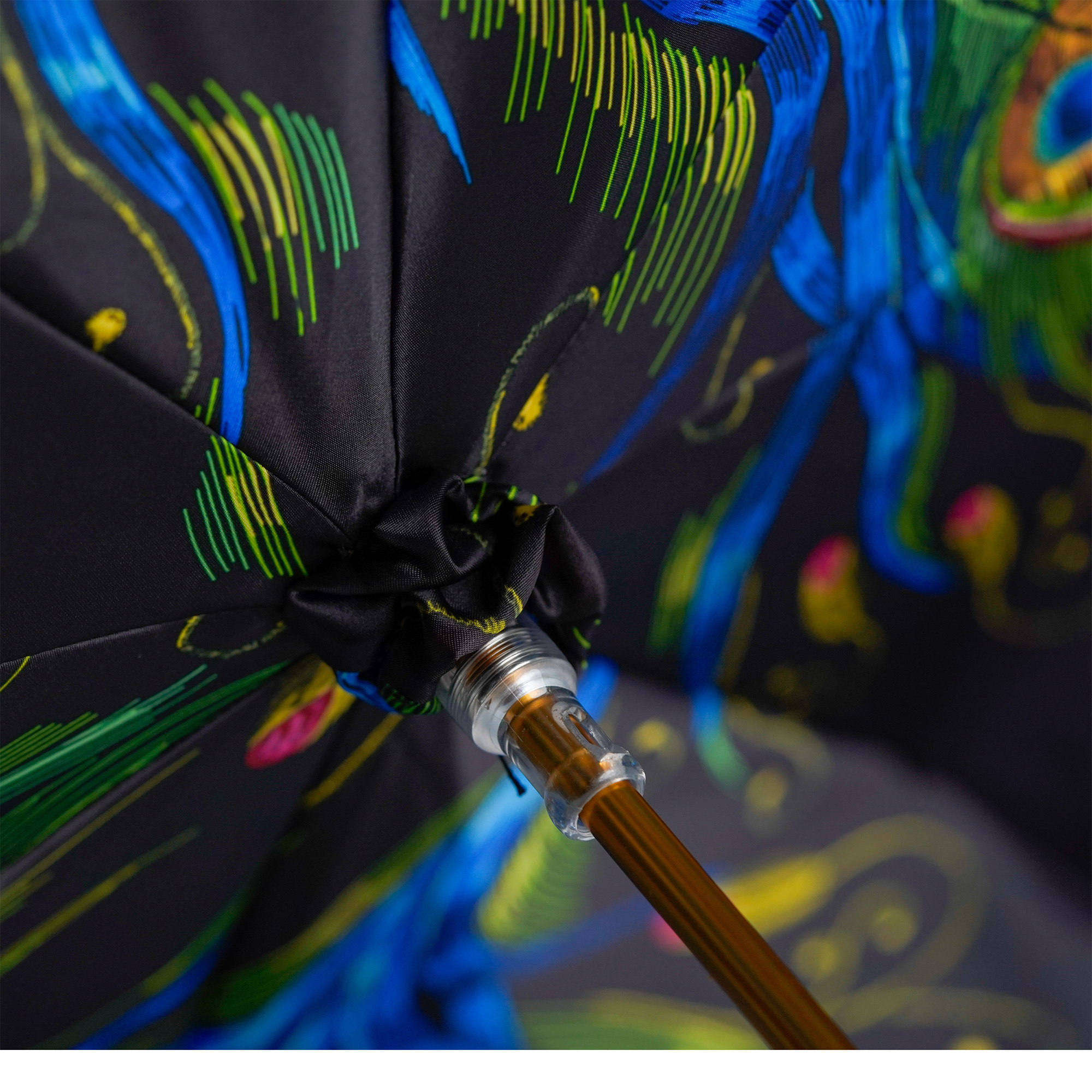 Peacock Elegance – Exotic Feathers, Ostrich Leather Luxury