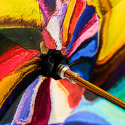 Light, Color, Glamour – A Jewel in the Rain