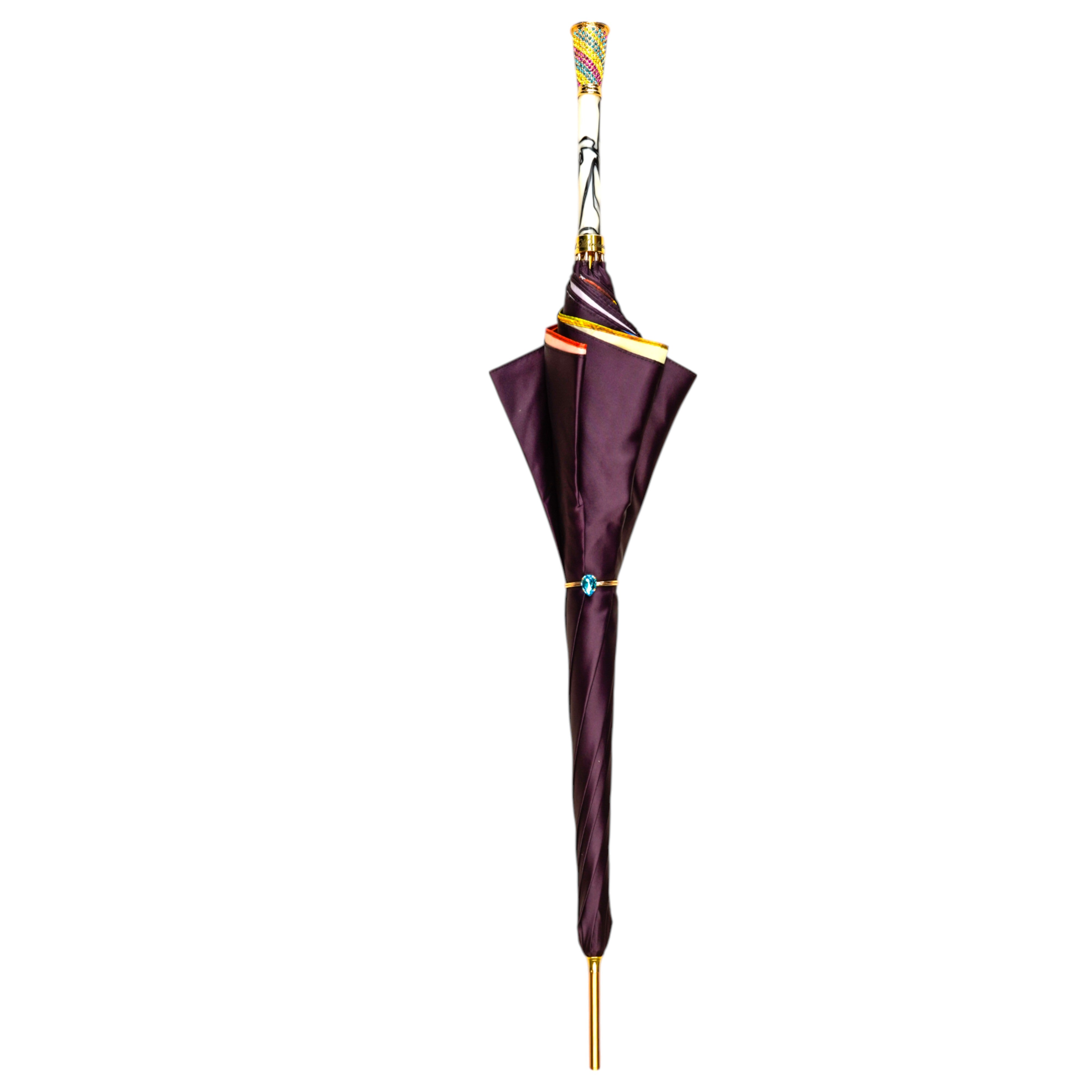 Light, Color, Glamour – A Jewel in the Rain