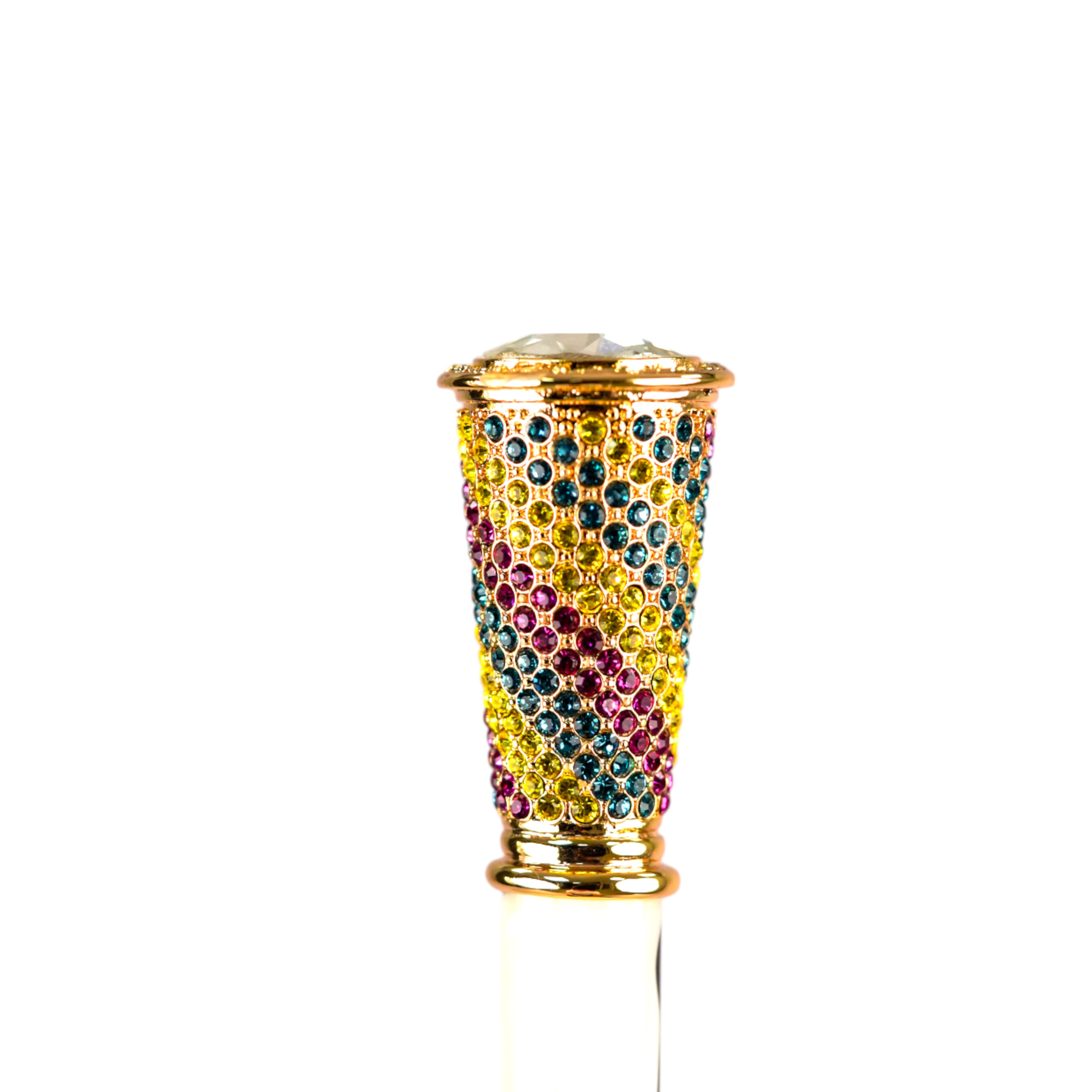 Light, Color, Glamour – A Jewel in the Rain