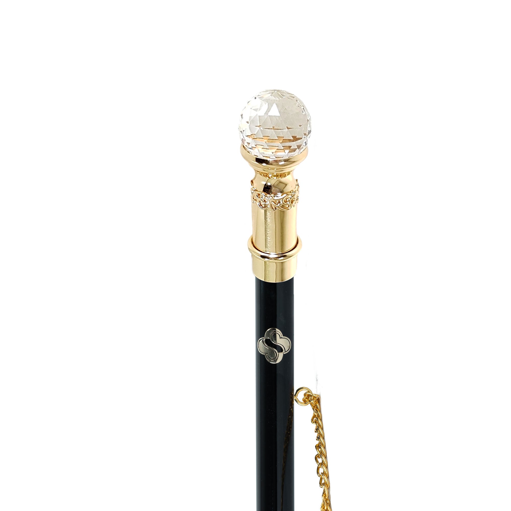 Elegancia italiana: calzadores artesanales con oro de 24 quilates y cristal