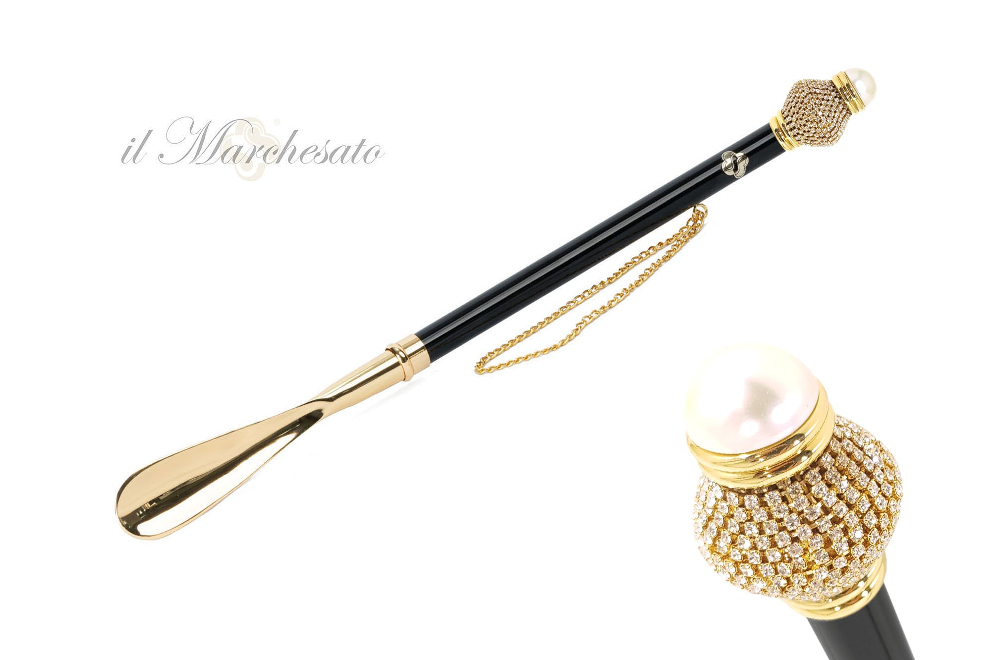 Elegancia chic: Calzadores hechos a mano adornados con cristales