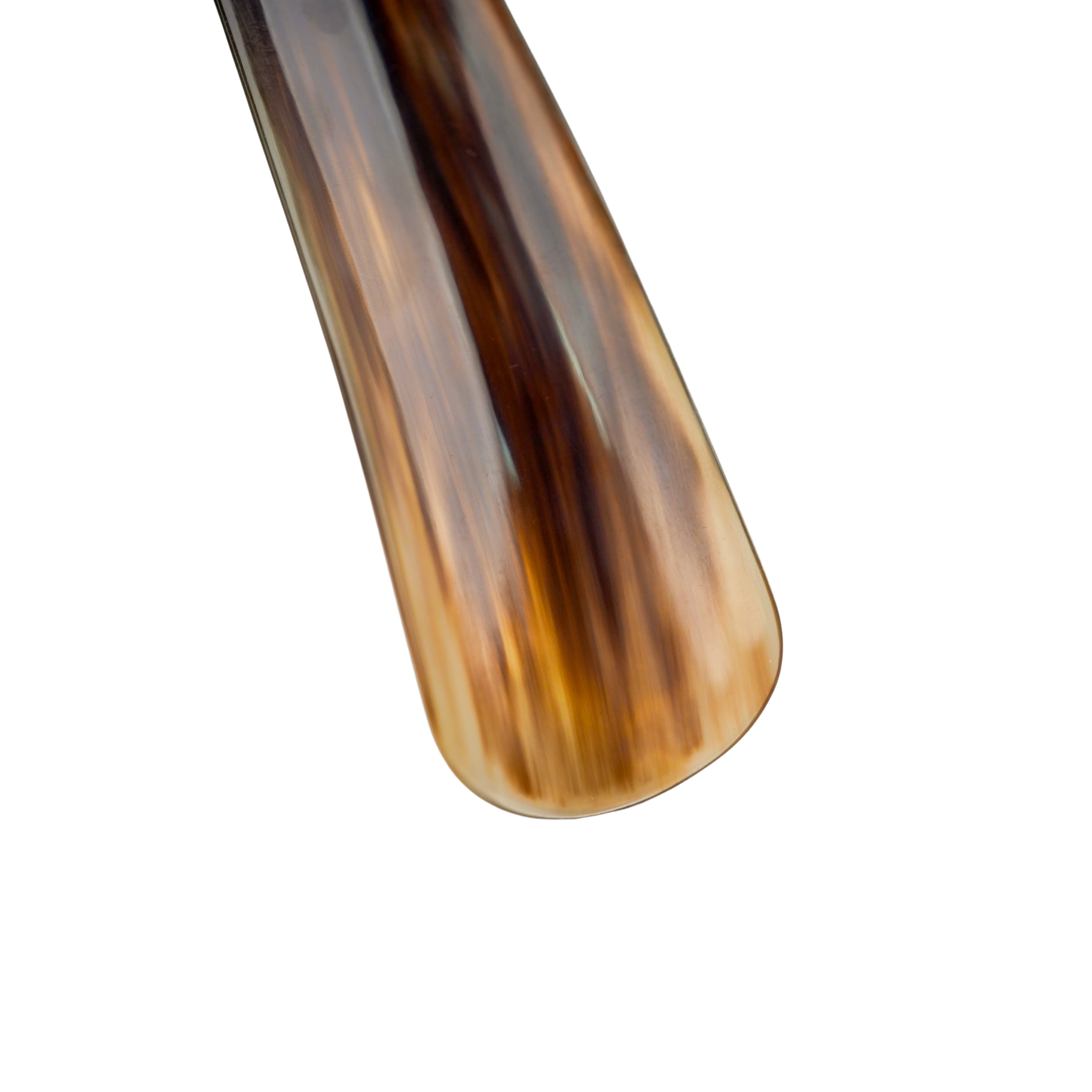 Calzador de cuerno: elaborado por artesanos, inspirado en la naturaleza - Color oscuro