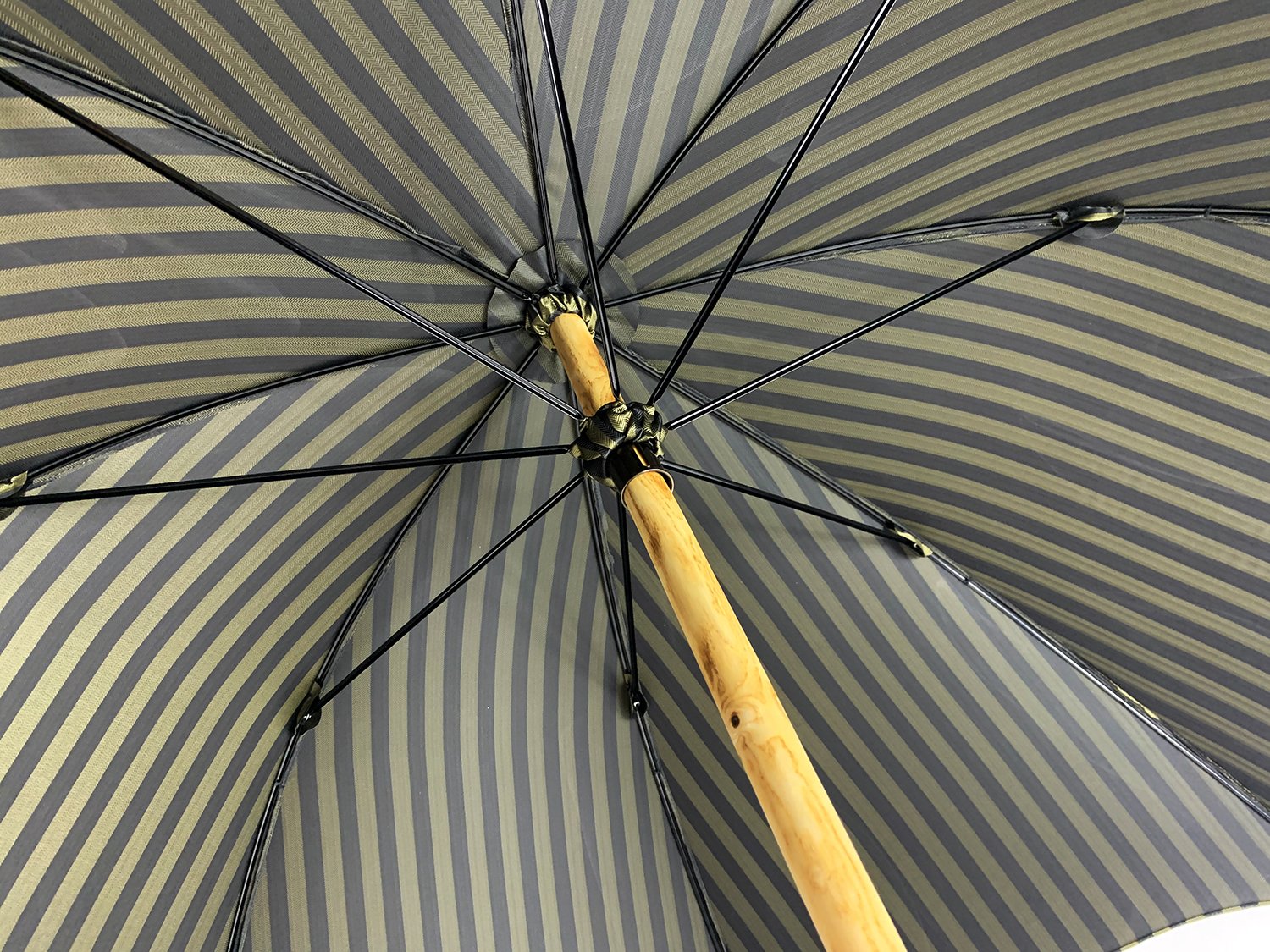 Handcrafted Dark Green striped Umbrella - Natural Ash Wood hand-curved - IL MARCHESATO LUXURY UMBRELLAS, CANES AND SHOEHORNS