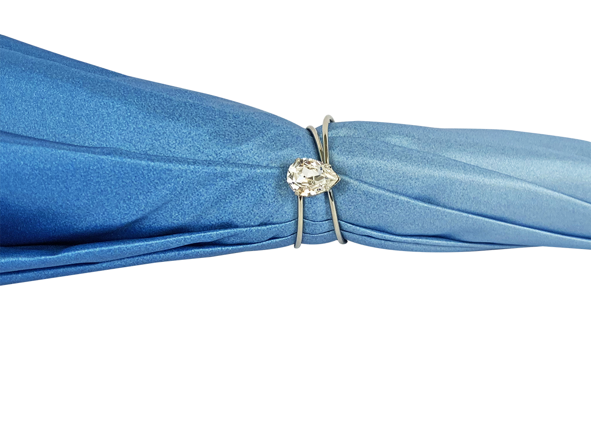 Meraviglioso ombrello color carta da zucchero con astratto design marino